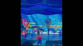 It’s Nemo with bubbles! Finding Nemo show @ Animal Kingdom #happyending Big Blue World :)