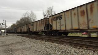 BNSF 7061 (GE ES44C4) lead NS 825