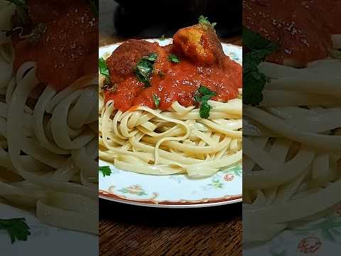 Spaghetti and meatballs #homemade #pastarecipe #viralshorts #chicken