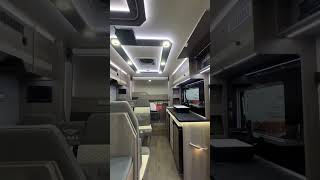 Come and see my RV. Do you want to travel in such an RV?