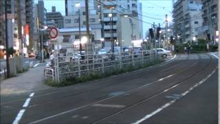 今でも残っている大都会東京の路面電車、新車両　Leave the railway in the history of Japan　New design Vehicle