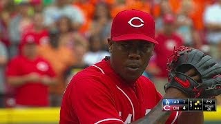 LAD@CIN: Chapman strikes out Romak to notch the save