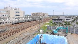 函館本線 江別駅 スーパーカムイ通過 Limited express train passing in Ebetsu station.