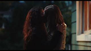 Euphoria 2x03 / Kissing Scenes — Rue and Jules (Zendaya and Hunter Schafer)