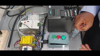 Pilz safety relay Pnoz x3. How the Pilz safety relay works.