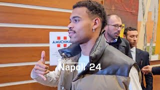 Cyril NGONGE al NAPOLI: l'arrivo a Villa Stuart per le VISITE MEDICHE 💙