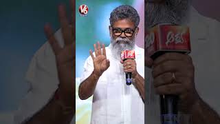 చిరంజీవి గారికి 3 గంటలు కథ చెప్పాను | Sukumar About Chiranjeevi | Arya 20 Years | V6Ent