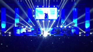 Googoosh singing Armenian song LA concert