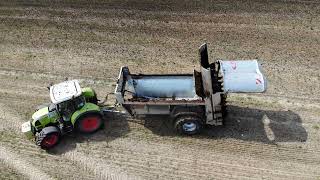 Claas Arion 530 a Fliegl ADS 12 rozmetáni hnoje