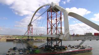 Stadsbrug Nijmegen - Invaren 'De Oversteek'