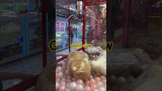 Testing giant claw machine #hatyai #thailand #clawmachine #娃娃机 #夹娃娃 #fyp #shorts