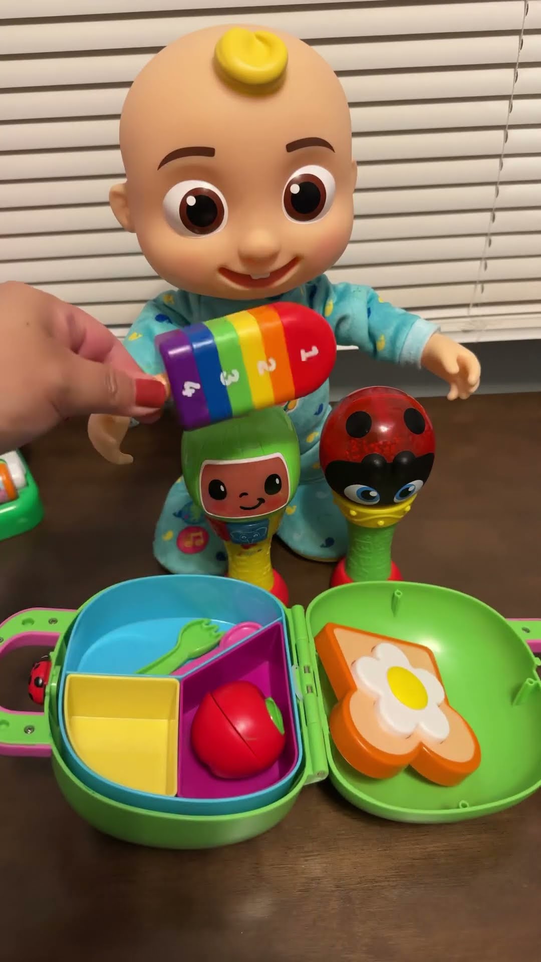Cocomelon Jj Likes Snack Time Youtube