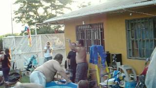 RICO PISCINAZO...CON ROPA..BROMAS ENTRE AMIGOS