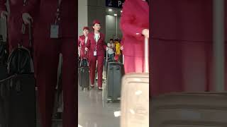 Flight Crew at QATAR AIRWAYS #flightcrew #cabincrew #qatarairways #youtubeshorts @GatchieJr33