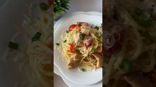 Qaymaqlı, toyuqlu spagetti. Спагетти с курицей. Spaghetti.