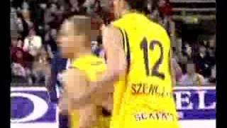 Alley-oop Joel Salvi-Szymon Szewczyk (Legea Scafati)