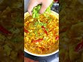 ស្លម្ជូរគ្រឿងផ្លែខ្នុរ cooking food