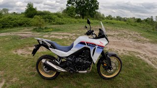 Honda Transalp 750 2023 MY. Review and testing on tarmac and gravel. Is it worth buying?