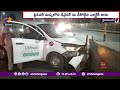 car hits divider on begumpet flyover కట్టమైసమ్మ ఫ్లైఓవర్ డివైడర్‌ను ఢీకొట్టిన ఎలక్ట్రిక్‌ కారు