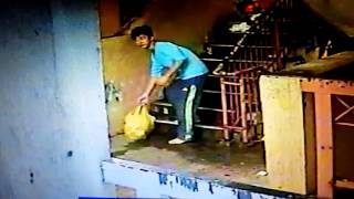 Kantoi perangai kurang sopan (CCTV VIDEO)