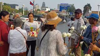 កាធ្វើដំណើរទៅព្រះបរមរាជវាំងចតុមុខមង្គល