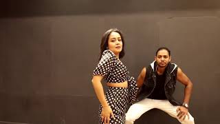 Aankh mare o ladki aankh mare by Neha kakkar song and Neha kakkar dance latest 2018 song