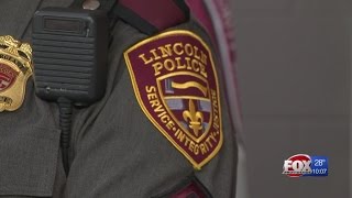 Officers credited for saving a sleeping elderly couple during Lincoln fire