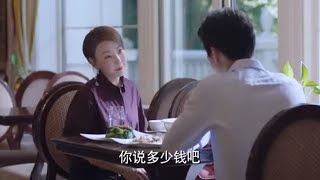 富婆想生個小孩，男人嚇得轉頭就跑，誰想富婆直接堵門