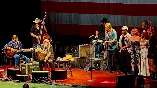Willie Nelson – It’s Hard to Be Humble (Live St. Augustine 2026) w/ Tedeschi Trucks