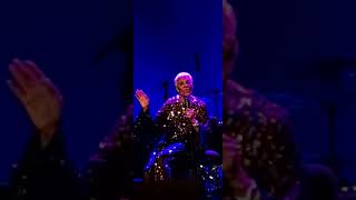 Dionne Warwick - I'll Never Love This Way Again - Rio de Janeiro - 20/05/23.