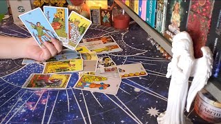 CANCER ♋ WHO'S COMING TOWARDS YOU!! Time To Go