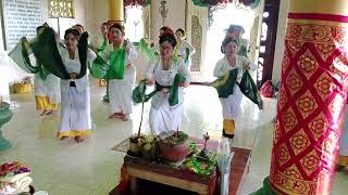 tari sandat ratu segare ring kanjeng ratu pura pingit kelenting sari di pulau menjangan