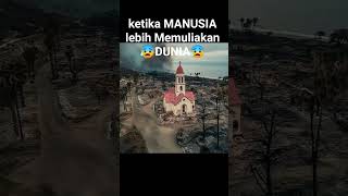 dari sekian bangun hancur cuma gereja yg masih utuh dan bediri kokoh