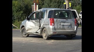 Автолюбительница пострадала в столкновении с самосвалом в Хабаровске.