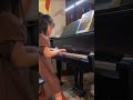 little girl playing piano 小妹妹弹钢琴