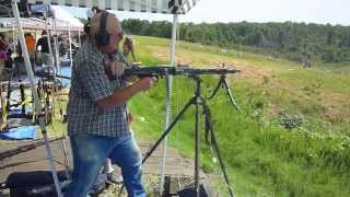 OFASTS 2013: Dad shoots MG-42