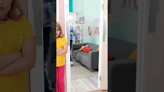 She wanted to prank her sister, but it was Dad who fell into the trap! 🤣 Funny pranks #shorts