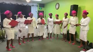 Groupe Dame de leglise full gospel assembly of Christ