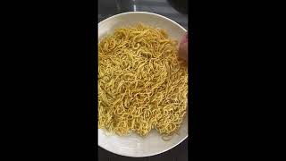 Stir fry dry noodle 干炒生面