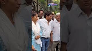 Johnny Lever Arrives To Junior Mehmood's Funeral | WATCH | Bollywood | N18S | #trending #viral