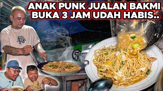 ANAK PUNK JUALAN BAKMI !! DIBAWAH POHON BERINGIN GELAP JOGJA..