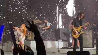 Paramore - Still Into You  (Live in Bonner Springs, KS 10/14 at Azura Ampitheater)