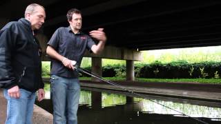 Jerk Baits - Two Minute Tips - Julian Chidgey (Fox Rage) (Underwater)