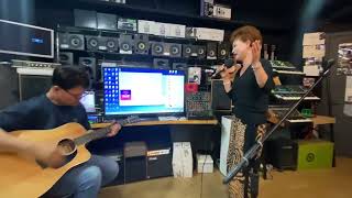 외로운술잔 Studio Live - 홍인정 응고빠 (원곡: 배철수) 오뎅탕라이브 방배동