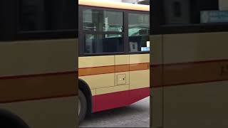 20250118🟥🟨🟧神奈中バス舞岡営お54（横浜200か4867/2PG-MP38FK）🚌戸塚駅東口にて