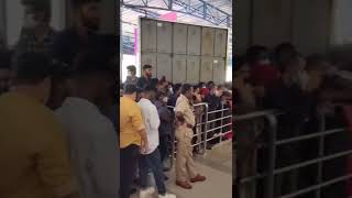 fans waiting Doctor Robin at airpot💥😱#shorts #robin #biggboss #asianet