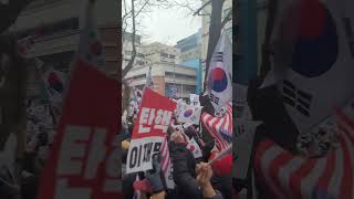 전라도 광주에서 울려퍼진 아파트와 월드컵송 그리고 윤석열 대통령