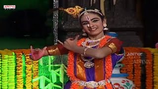Classical Dance Performance @ Mukunda Audio Launch - Varun Tej, Pooja Hegde