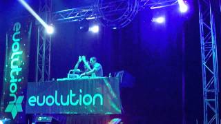 Evolution 2011, Norin \u0026 Rad playing Anhken - If Not Me (Norin \u0026 Rad Mix)