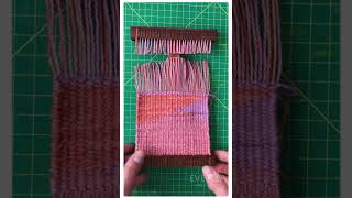 Cutting your weaving off the Everlea Mini Loom